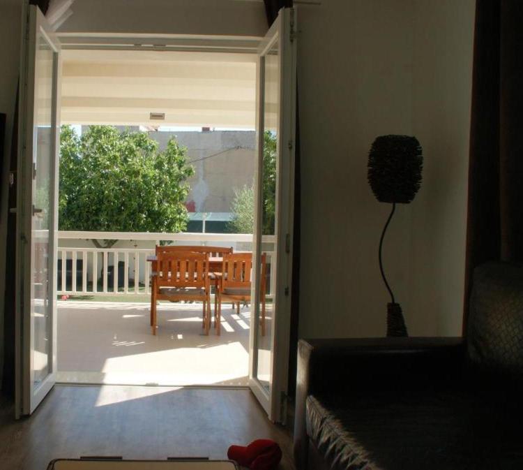 Apartments Zelic Vodice Buitenkant foto